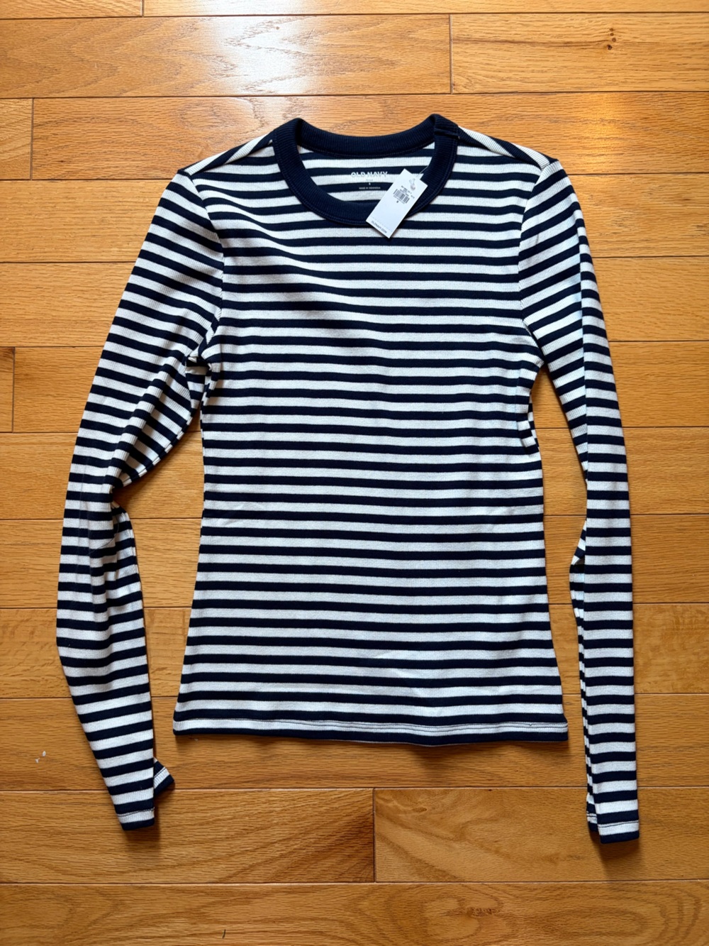 Snug Fit Long Sleeve Crewneck T-shirt NWT